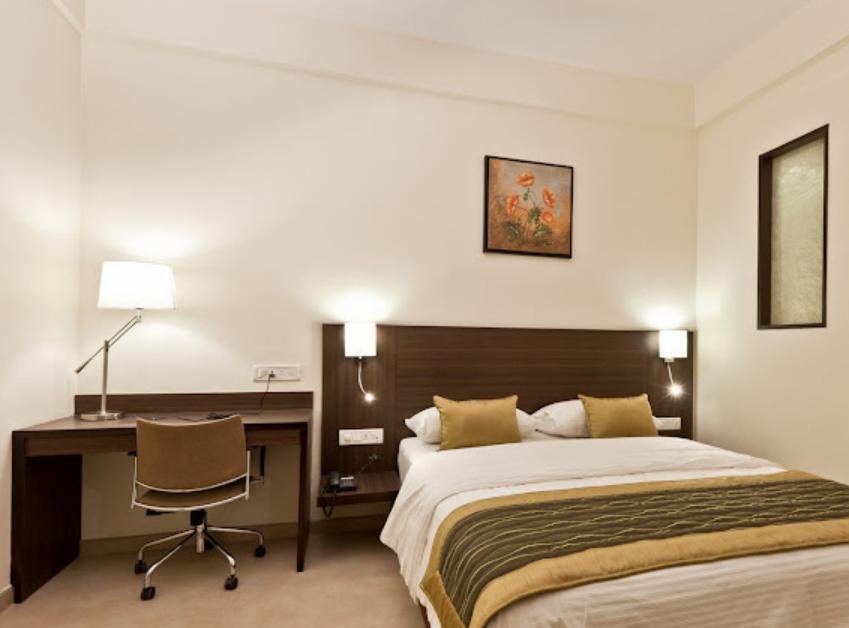Mallige Residency Hassan Cameră foto
